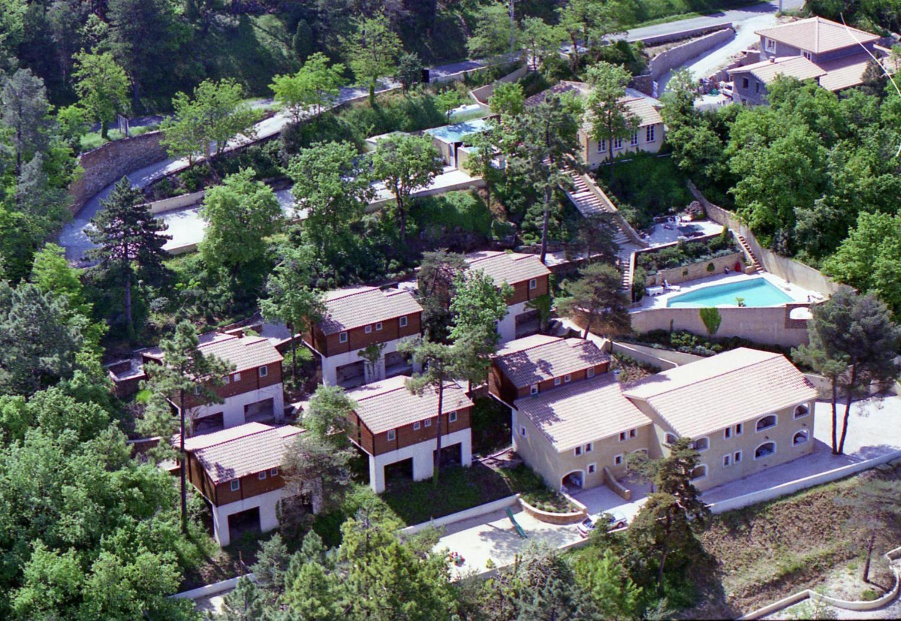 Pousterle De Sabran - Piscine & Hammam Appartement Buitenkant foto