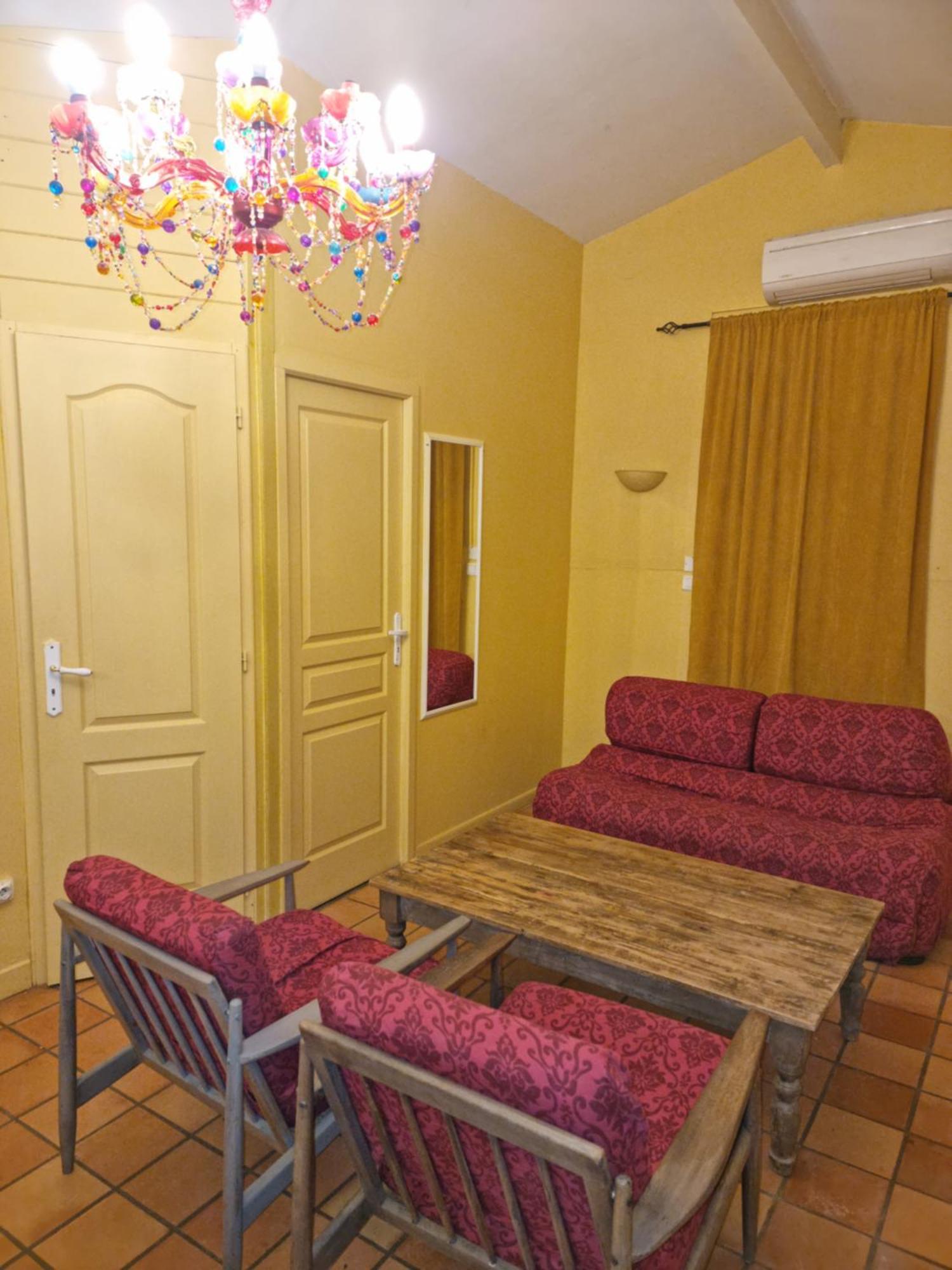 Pousterle De Sabran - Piscine & Hammam Appartement Kamer foto