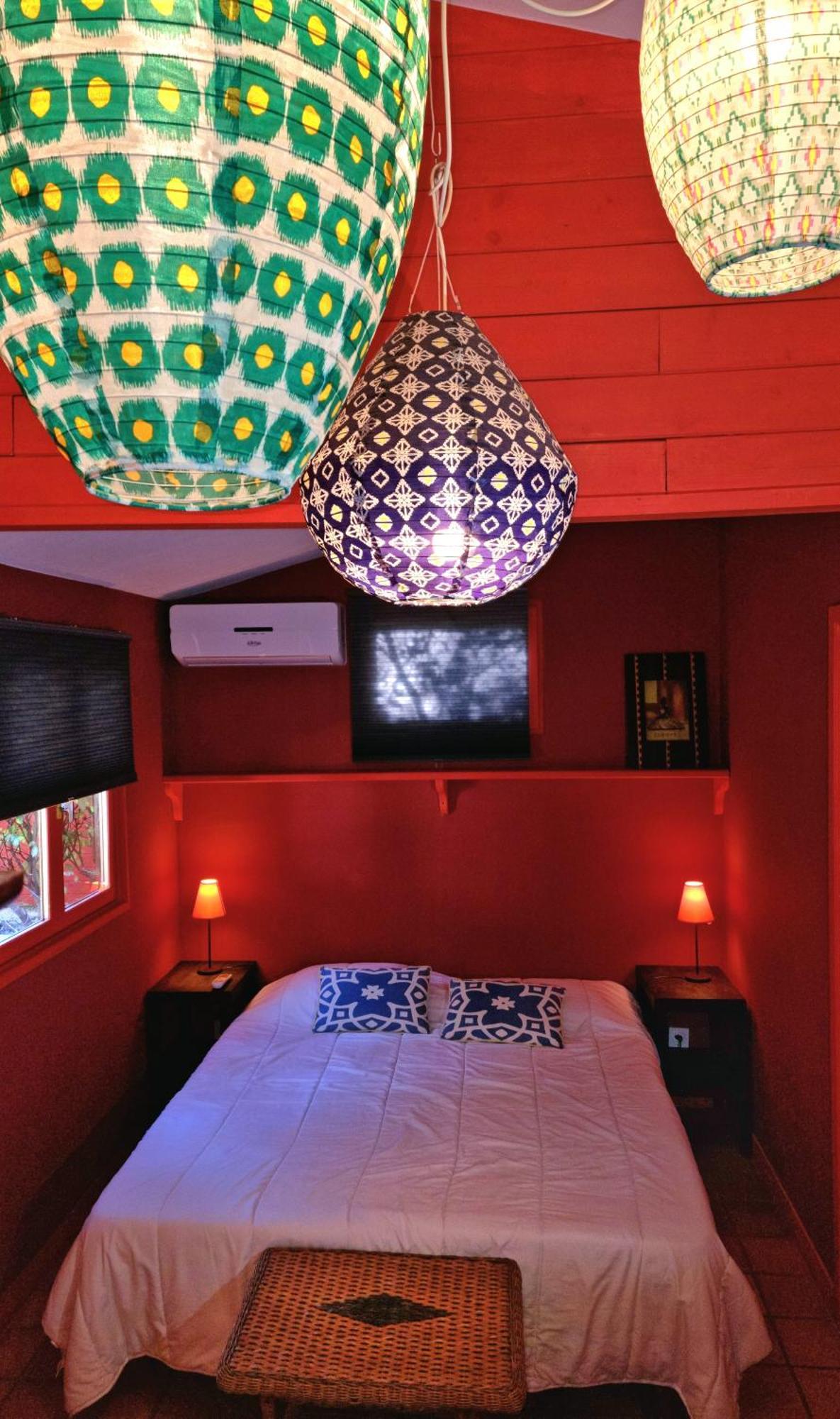 Pousterle De Sabran - Piscine & Hammam Appartement Buitenkant foto
