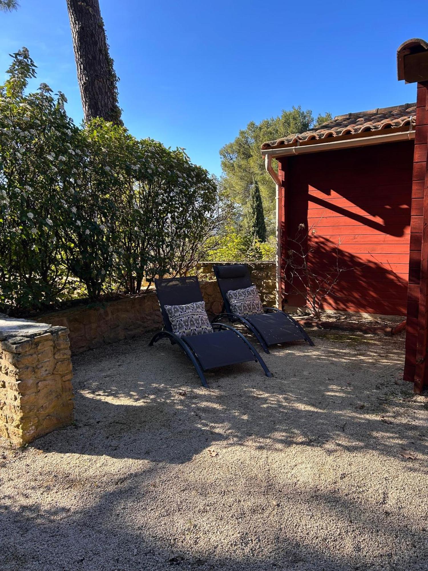 Pousterle De Sabran - Piscine & Hammam Appartement Buitenkant foto