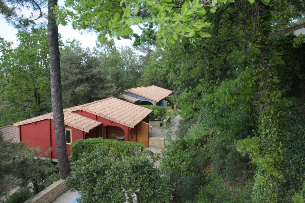 Pousterle De Sabran - Piscine & Hammam Appartement Buitenkant foto
