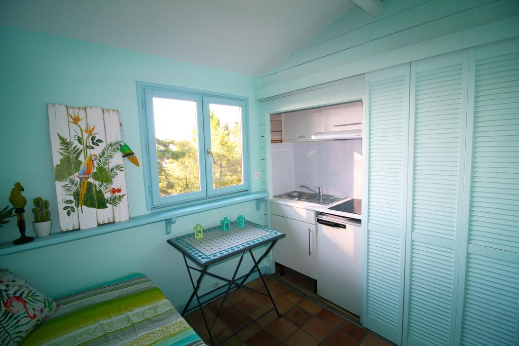 Pousterle De Sabran - Piscine & Hammam Appartement Buitenkant foto
