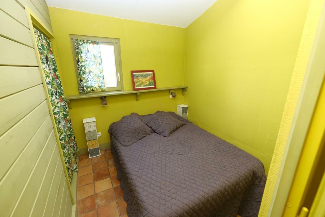 Pousterle De Sabran - Piscine & Hammam Appartement Buitenkant foto